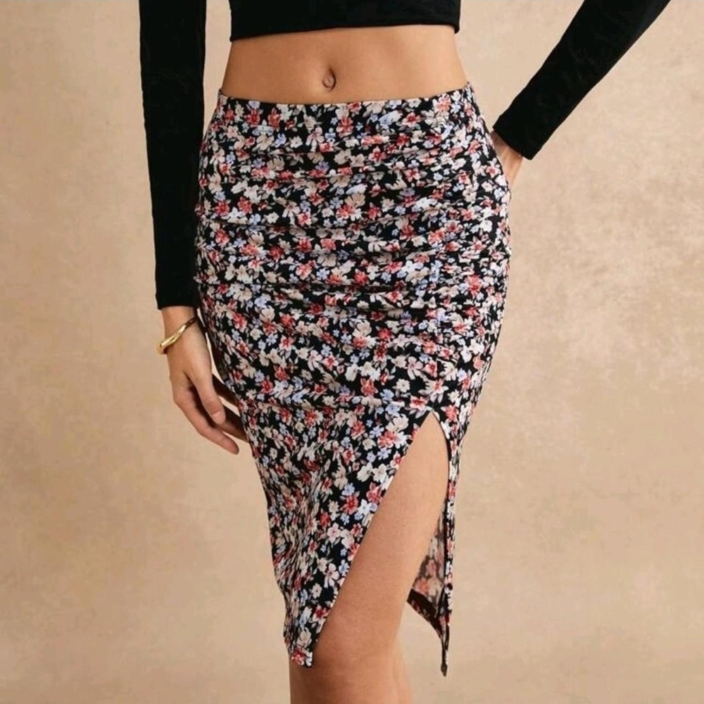 Womens Floral Ruched Slitted Midi Skirt - L